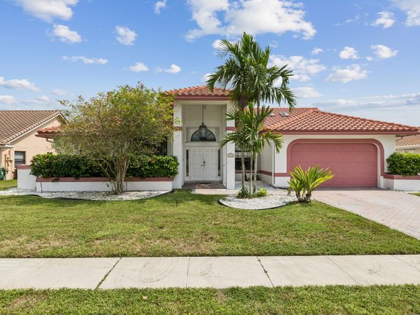 1240 NW 100TH Way NW, Plantation, FL 33322