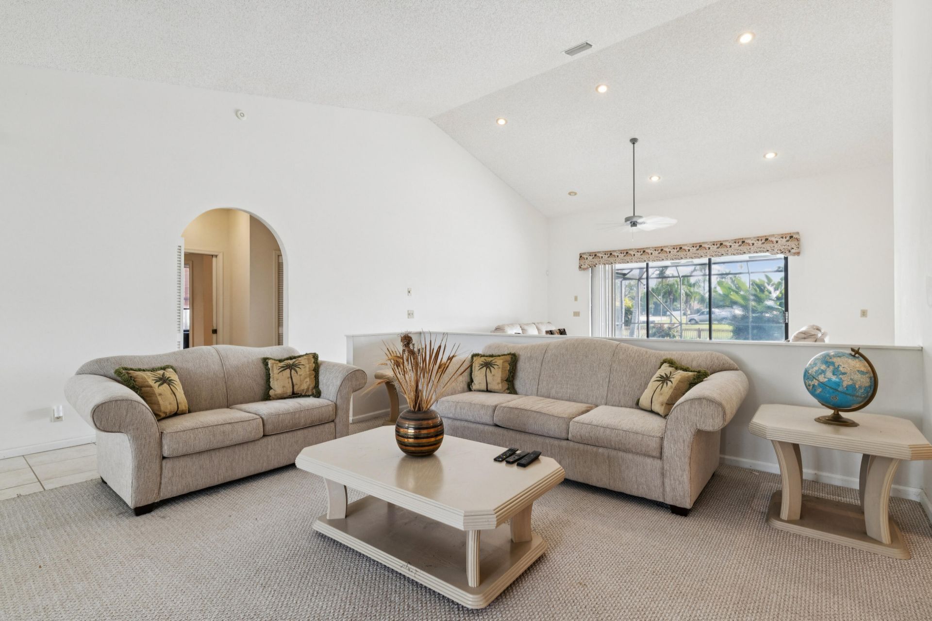 1240 NW 100th Way Nw, Plantation, FL 33322 Photo