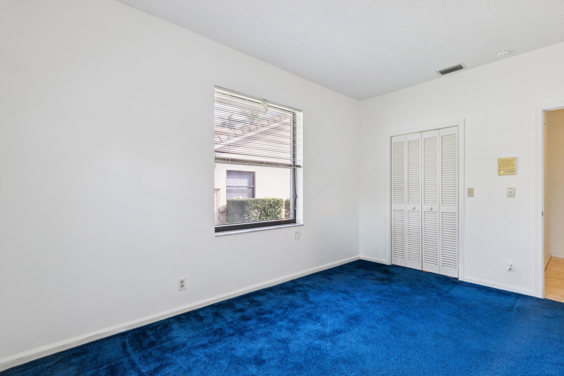 1240 NW 100th Way Nw, Plantation, FL 33322 Photo