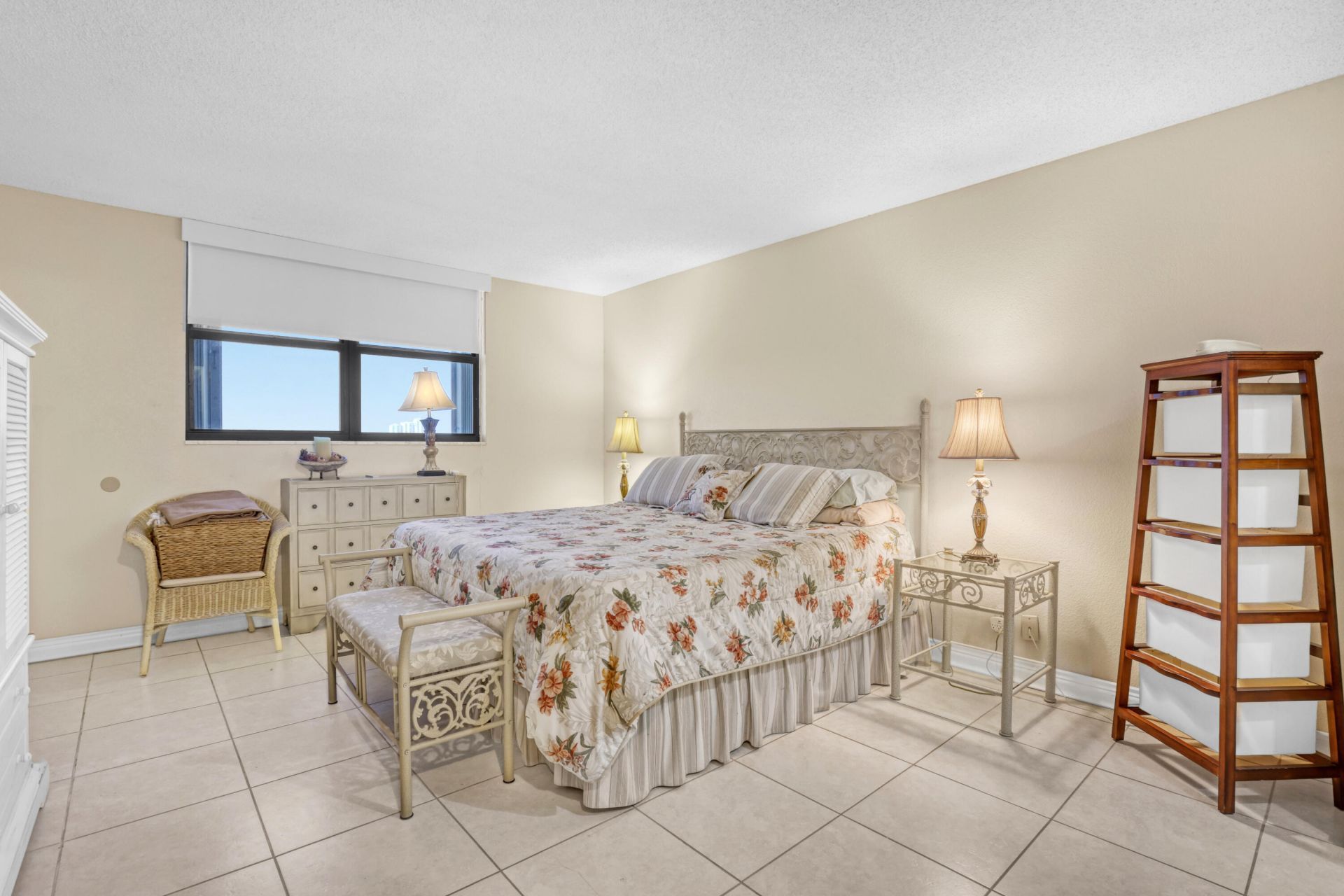 145 S Ocean Avenue, Unit 601, Palm Beach Shores, FL 33404 Photo