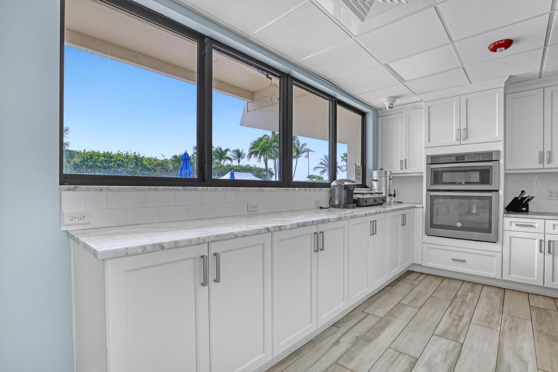 145 S Ocean Avenue, Unit 601, Palm Beach Shores, FL 33404 Photo