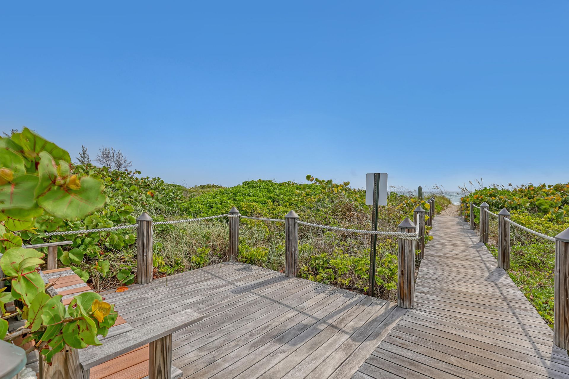 145 S Ocean Avenue, Unit 601, Palm Beach Shores, FL 33404 Photo