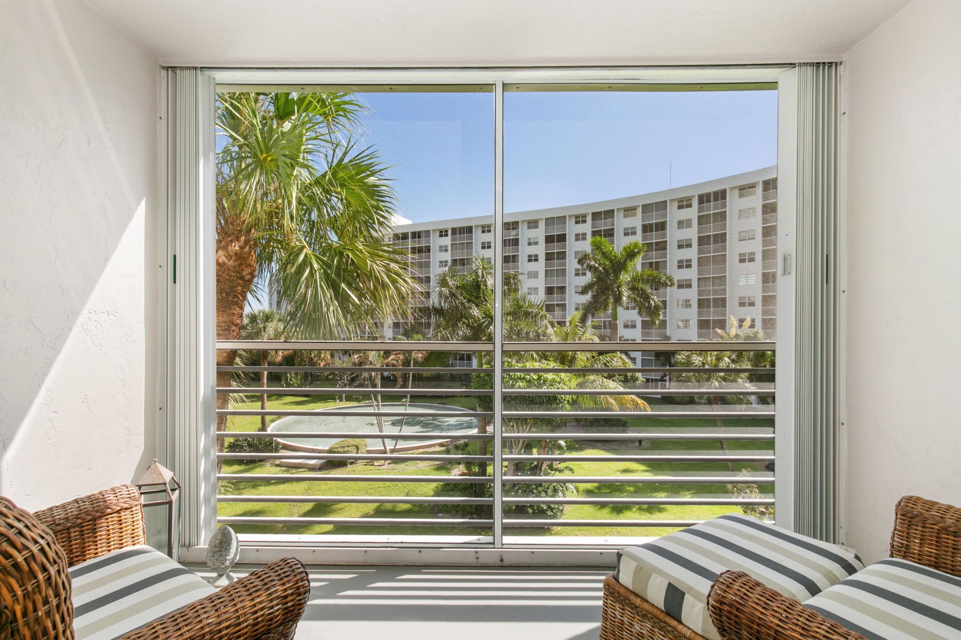 2731 NE 14th Street Causeway, Unit 407, Pompano Beach, FL 33062 Photo