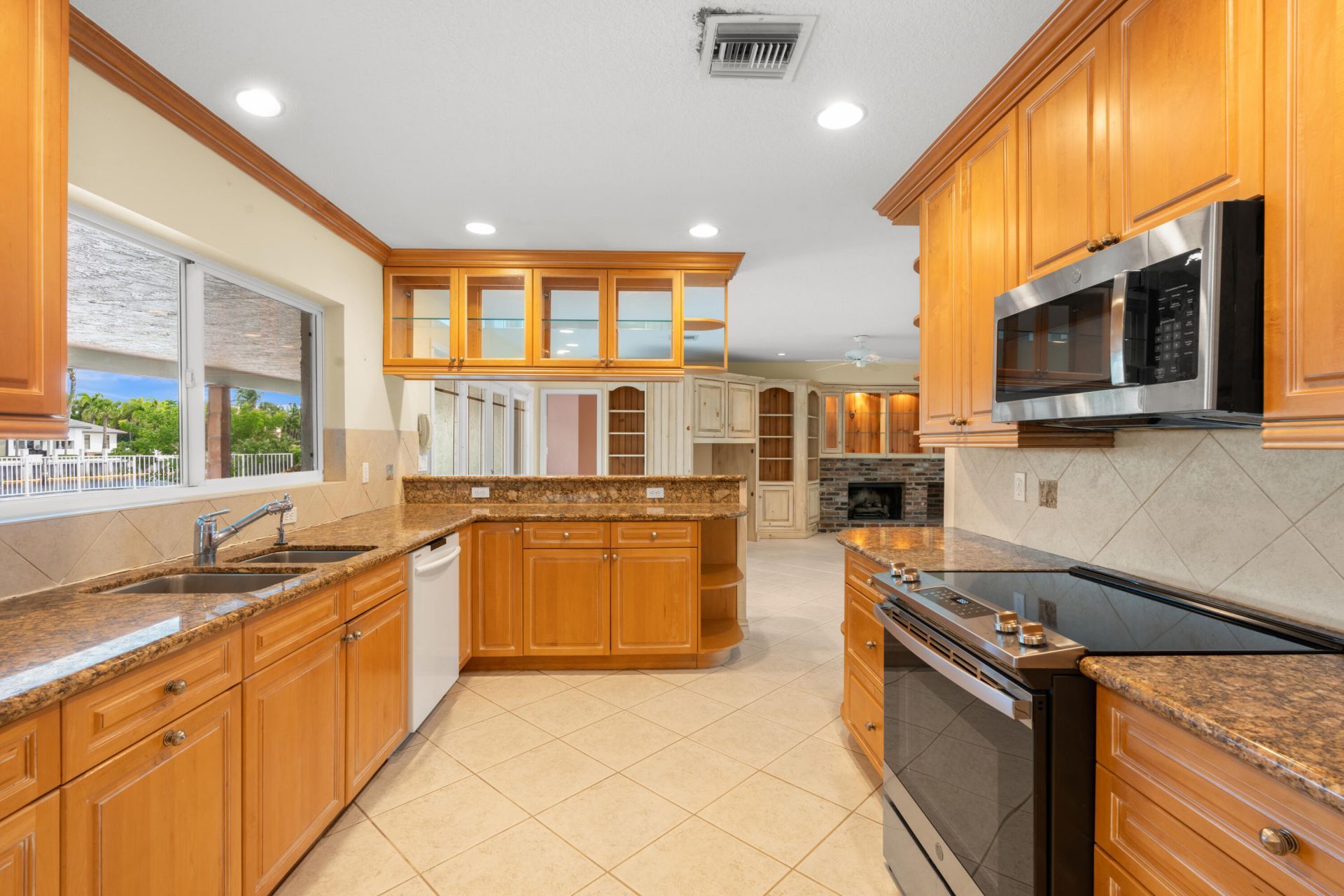 2651 NE 43rd Street, Lighthouse Point, FL 33064 Photo