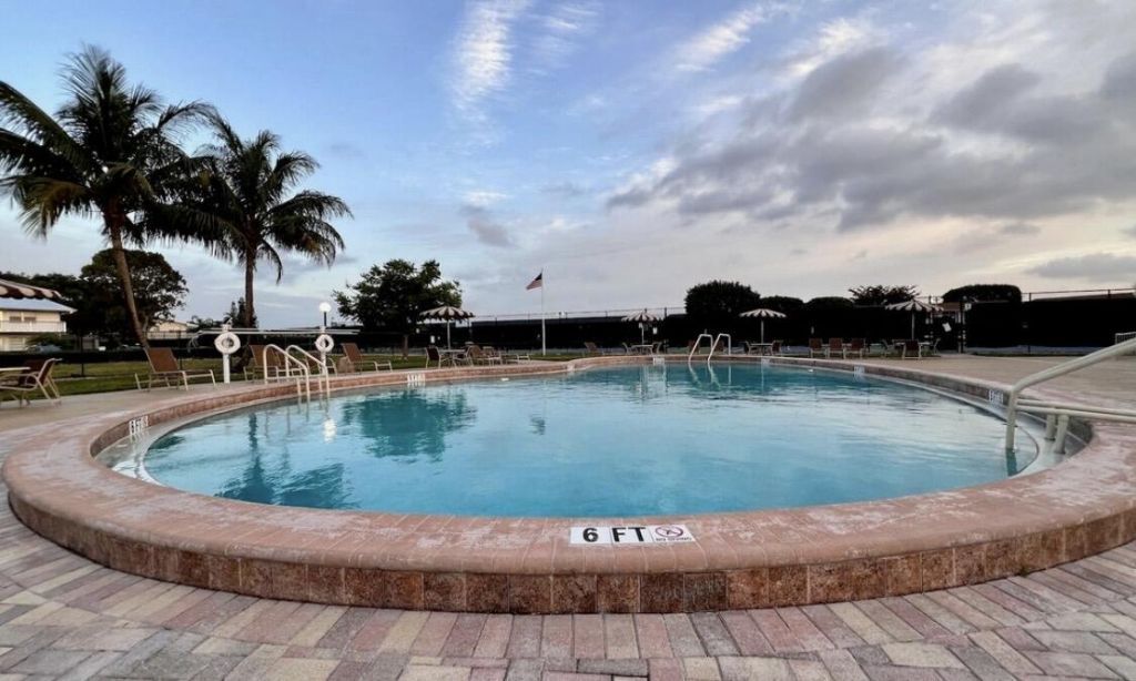 99 Andover, Unit D, West Palm Beach, FL 33417 Photo