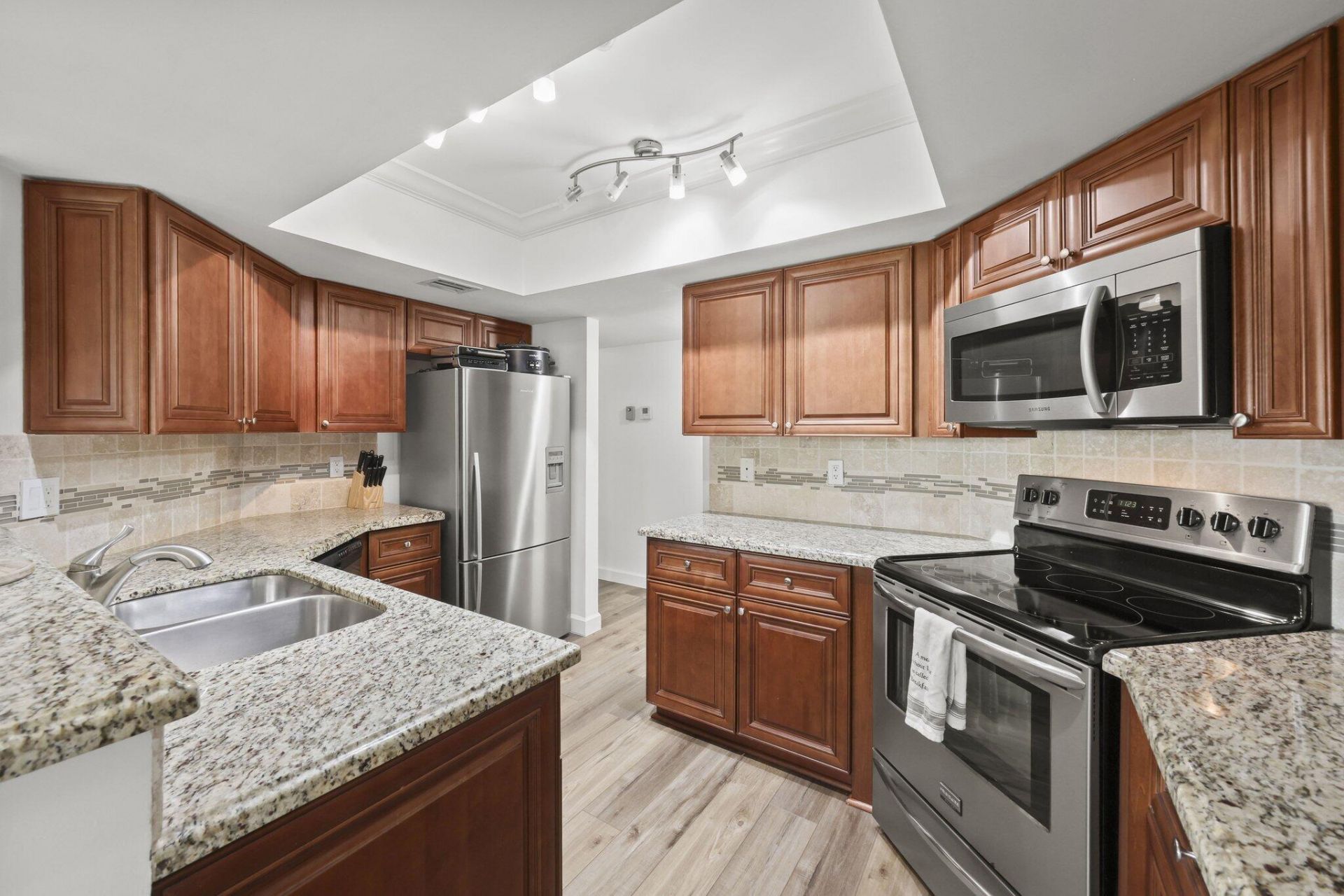 403 Sea Oats Drive, Unit B, Juno Beach, FL 33408 Photo