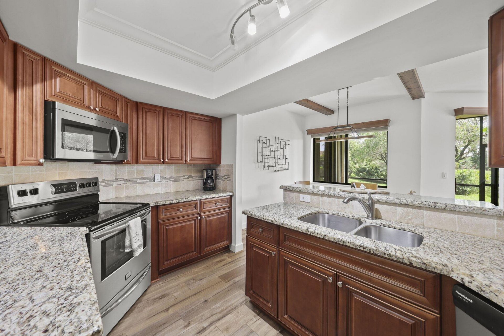 403 Sea Oats Drive, Unit B, Juno Beach, FL 33408 Photo