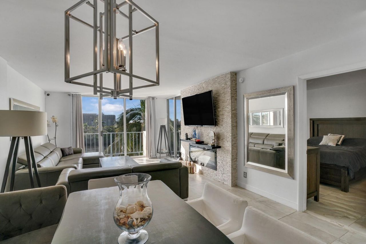 1609 N Riverside Drive, Unit 304, Pompano Beach, FL 33062 Photo