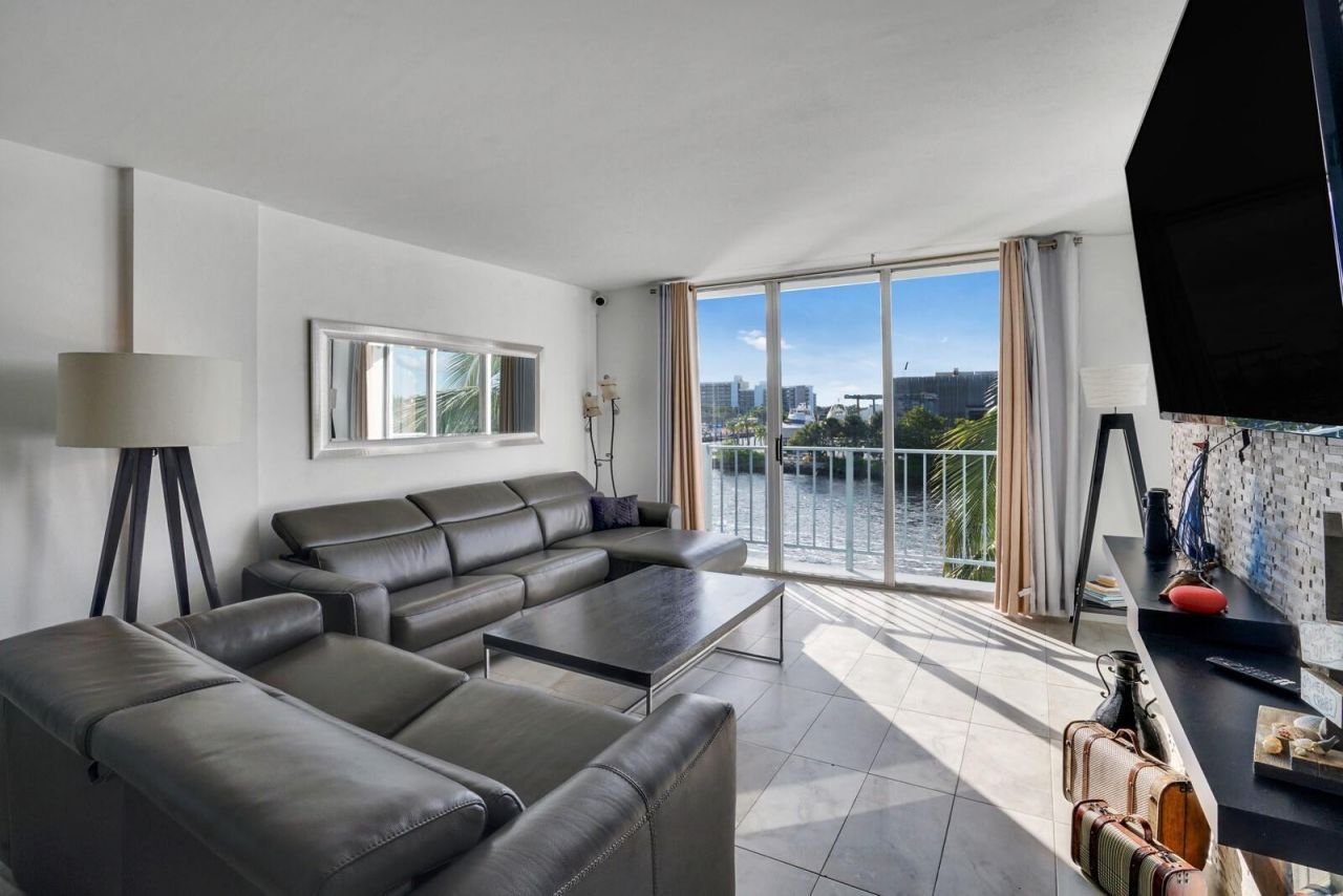 1609 N Riverside Drive, Unit 304, Pompano Beach, FL 33062 Photo
