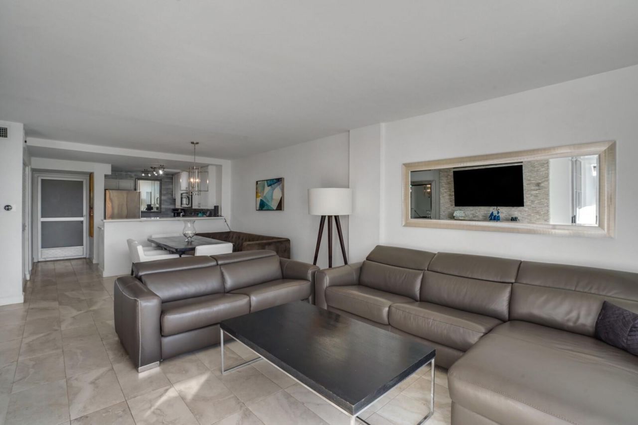 1609 N Riverside Drive, Unit 304, Pompano Beach, FL 33062 Photo
