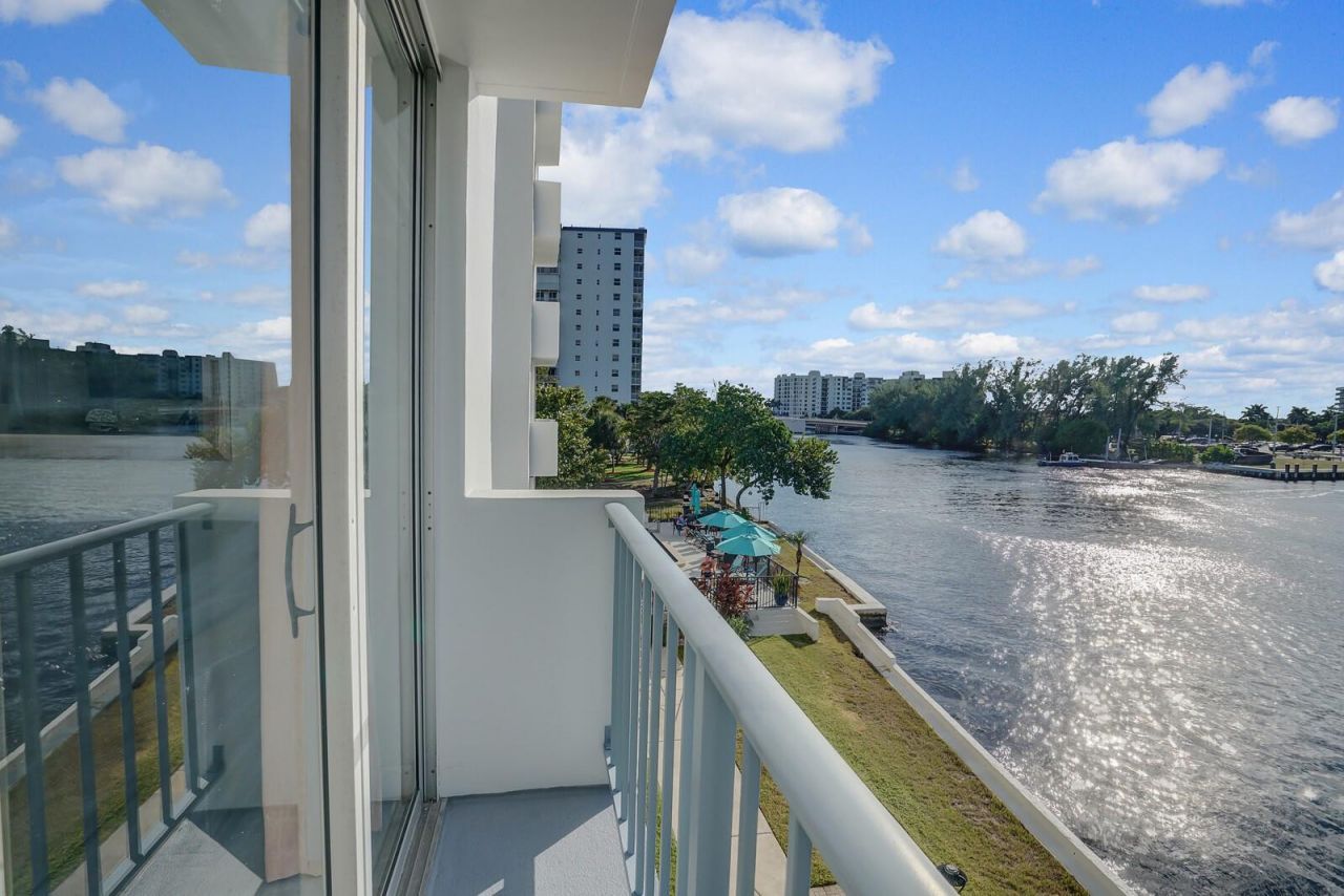 1609 N Riverside Drive, Unit 304, Pompano Beach, FL 33062 Photo