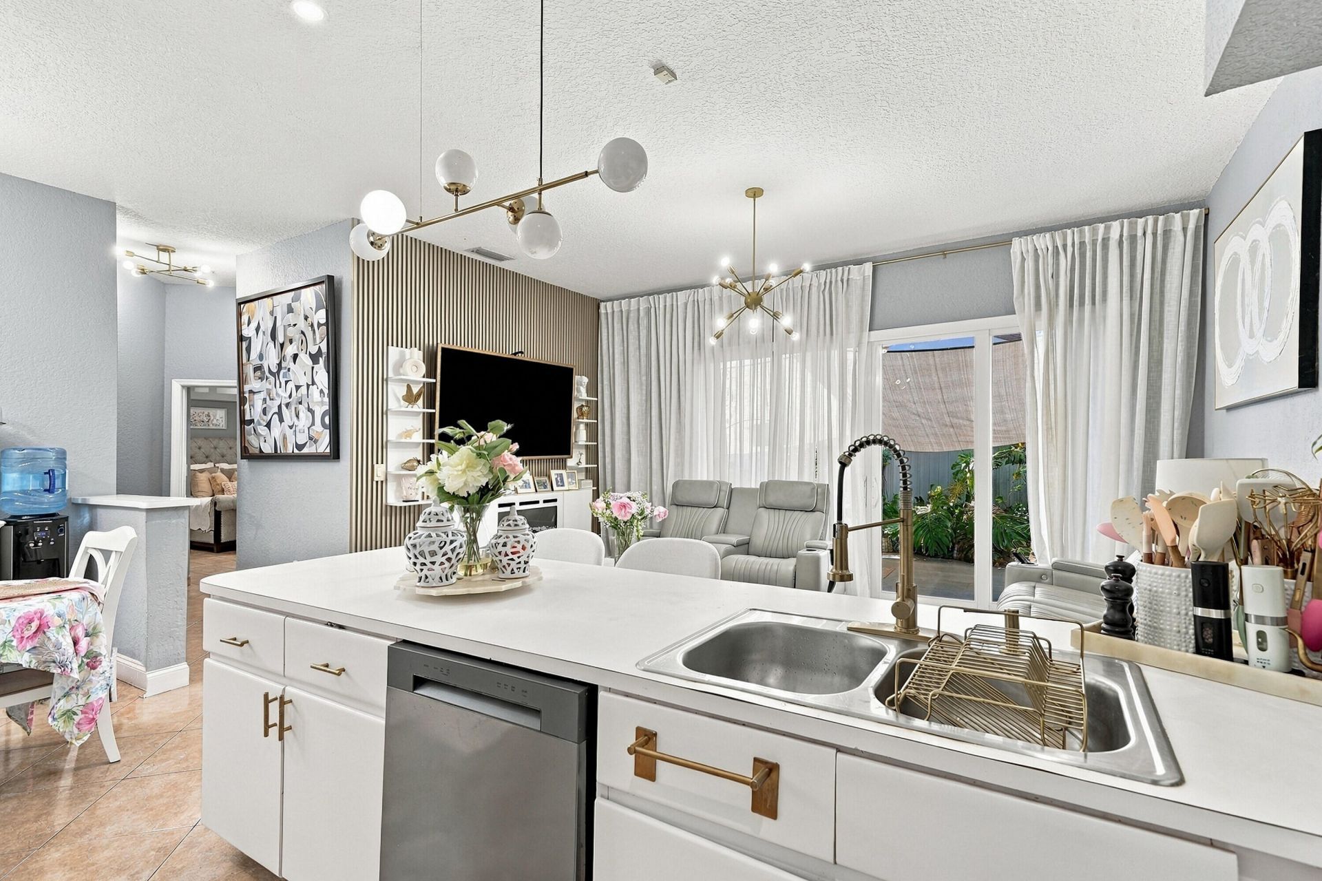 9062 NW 148th Terrace, Miami Lakes, FL 33018 Photo
