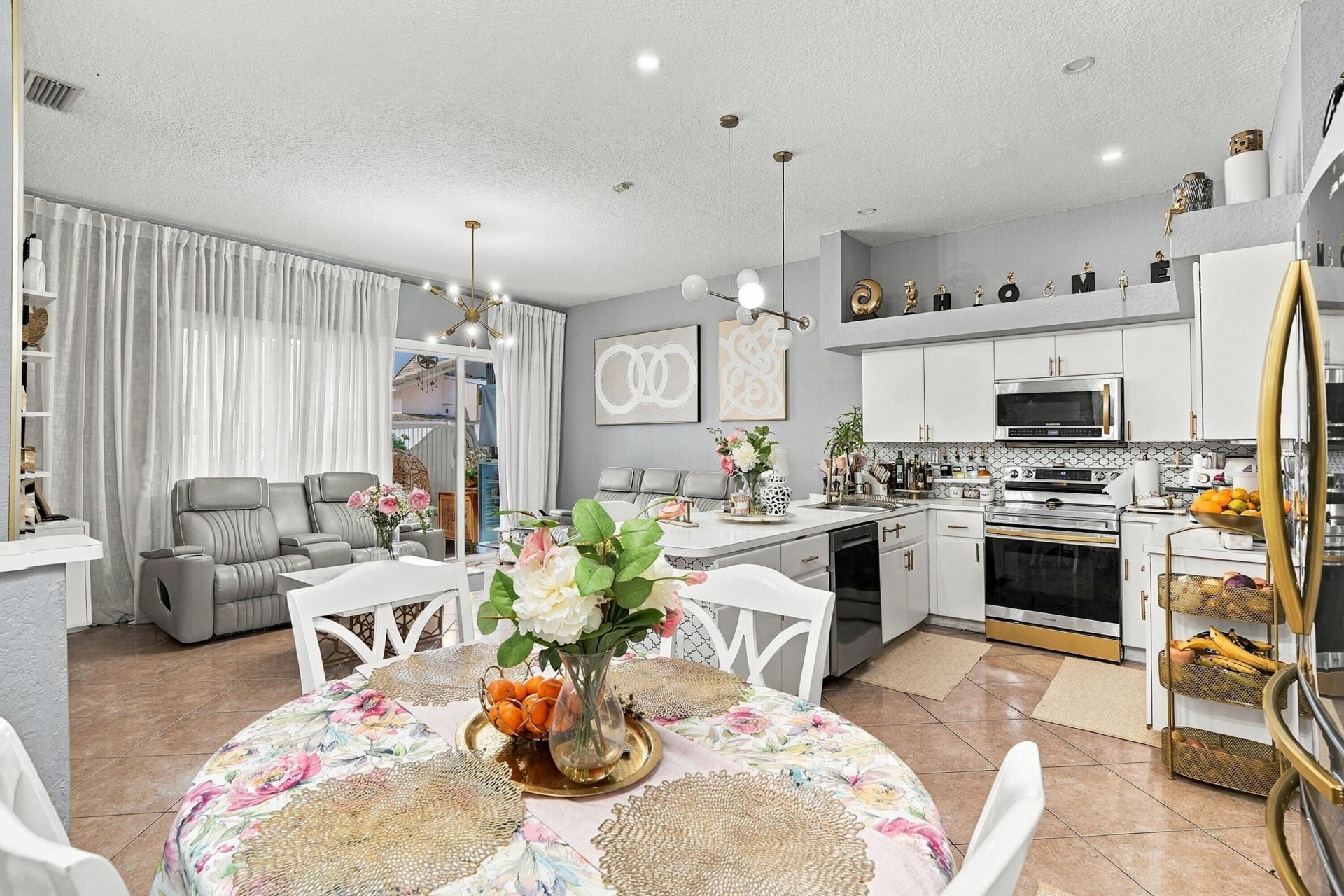9062 NW 148th Terrace, Miami Lakes, FL 33018 Photo