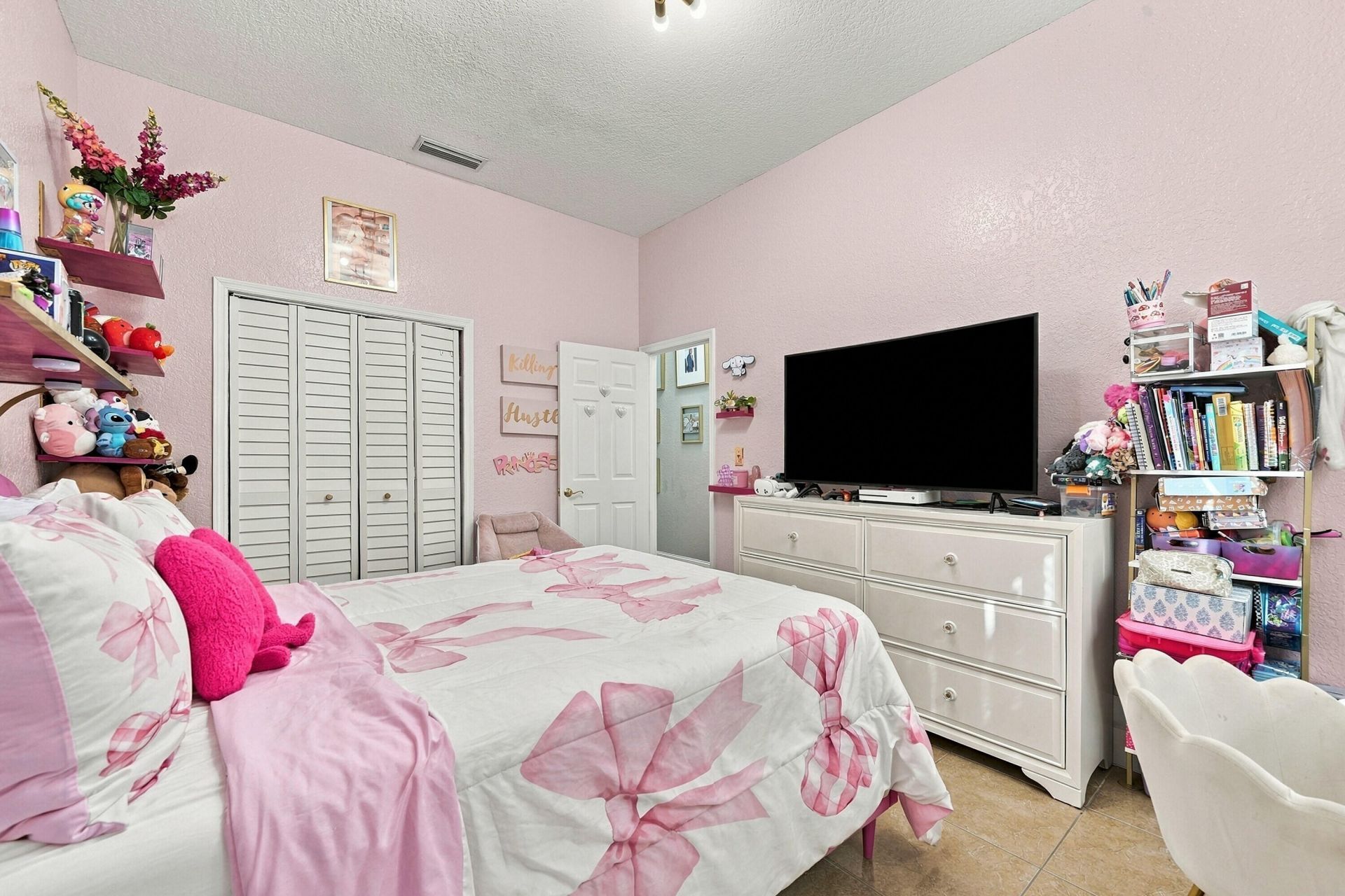 9062 NW 148th Terrace, Miami Lakes, FL 33018 Photo