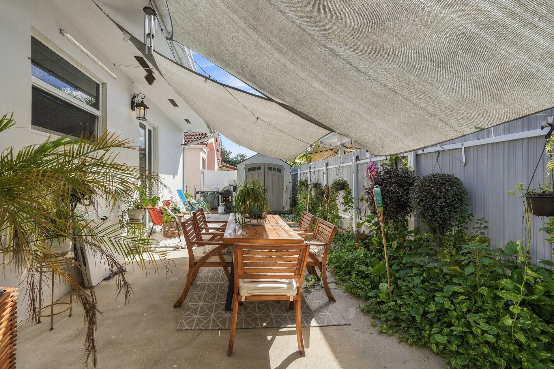 9062 NW 148th Terrace, Miami Lakes, FL 33018 Photo