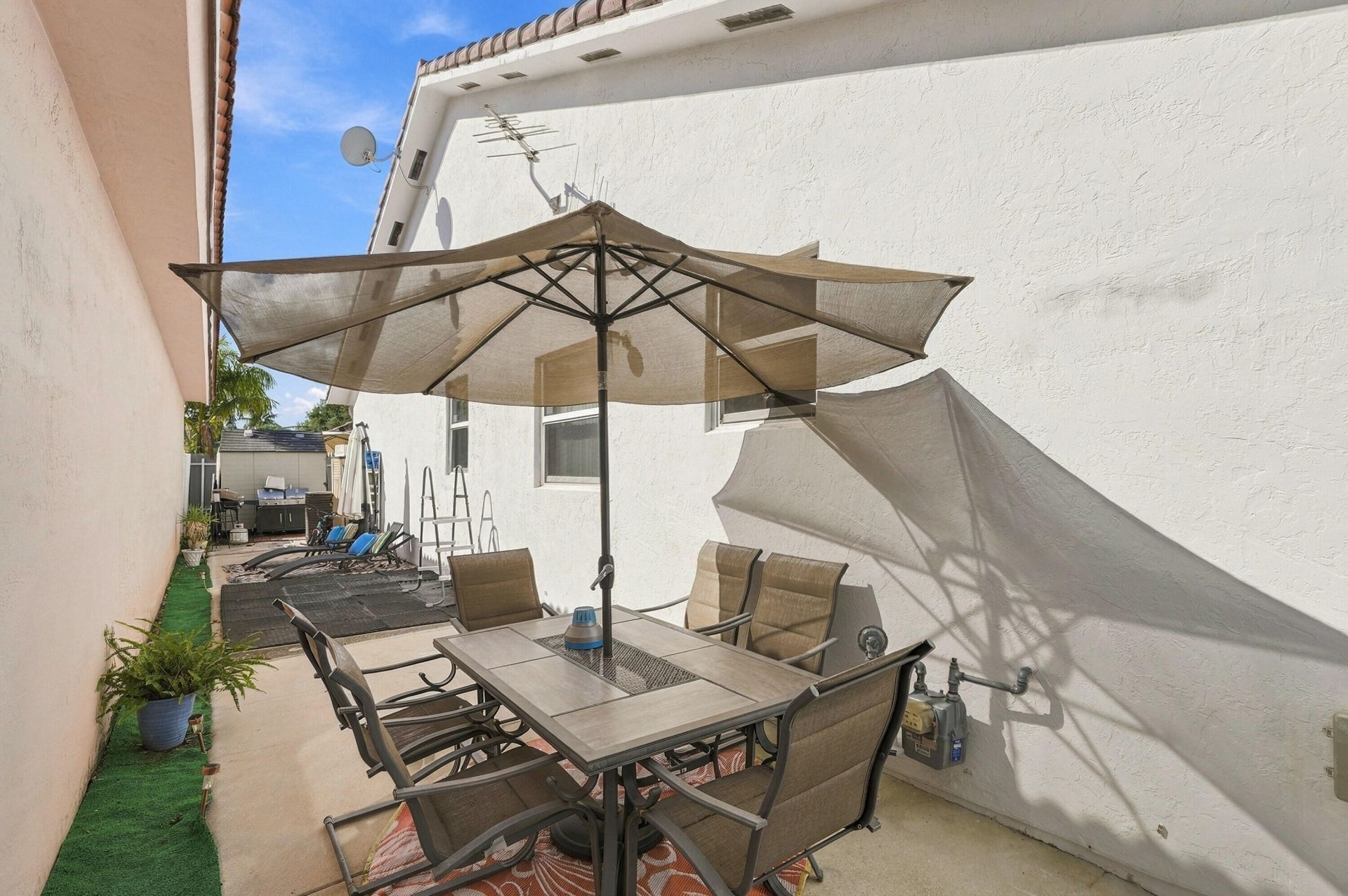 9062 NW 148th Terrace, Miami Lakes, FL 33018 Photo