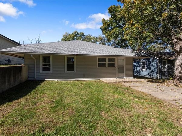 1212 Kingman Street, Leavenworth, KS 66048