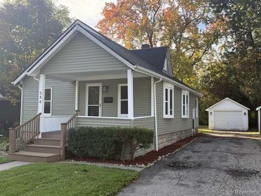 544 Atwater Street, Lake Orion Village, Mi 48362