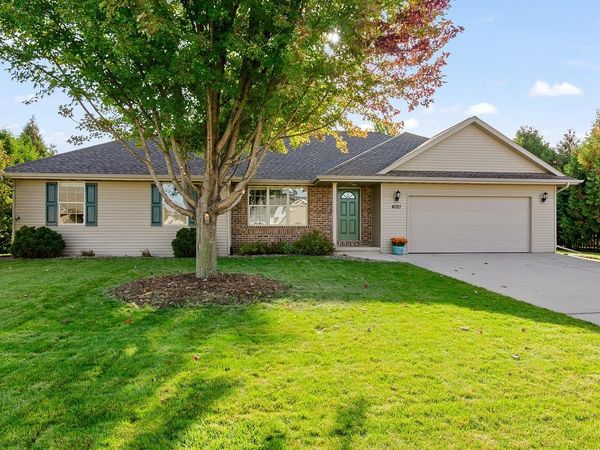 4021 S PARKER WAY, De Pere, WI 54115