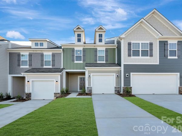 783 Kitfox Drive NW, Concord, NC 28027
