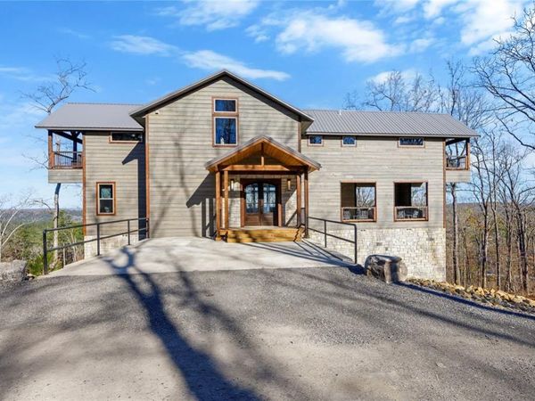 579 Moonshiner Springs Trail, Broken Bow, OK 74728