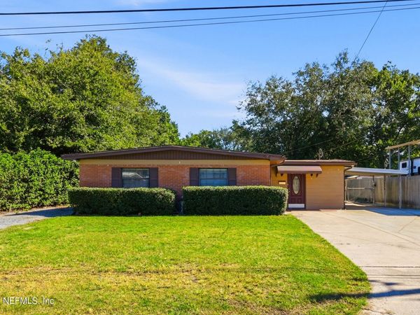 11477 VERA Drive, Jacksonville, FL 32218