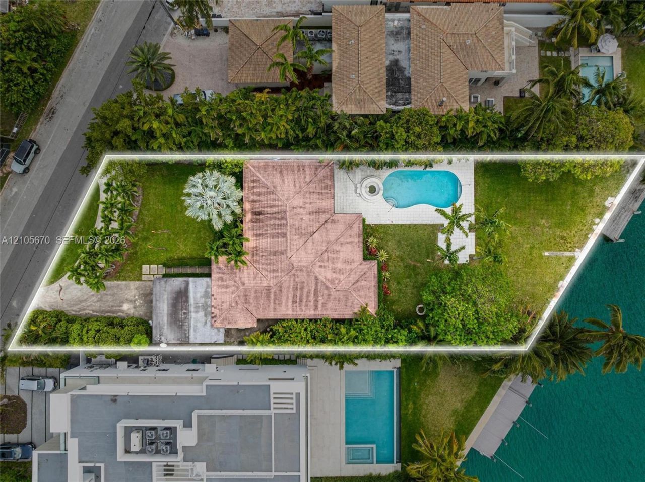 9250 Bay Dr, Surfside, FL 33154 Photo