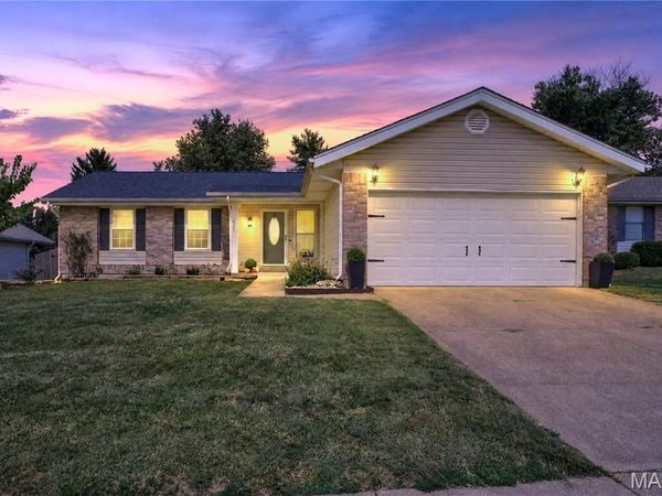 421 Talbert Court, Ballwin, MO 63021