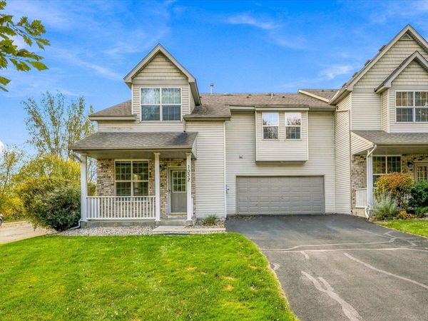 1032 Kaylee Street, Chaska, MN 55318
