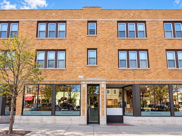 2510 N Lincoln Avenue , Unit 2A, Chicago, IL 60614