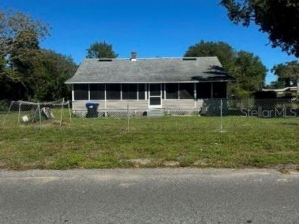 319 W 4TH STREET , APOPKA, FL 32703