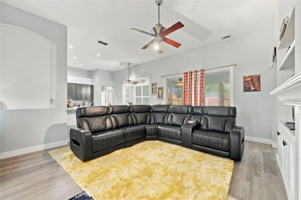 14531 Riviera Pointe Drive, Orlando, FL 32828 Photo