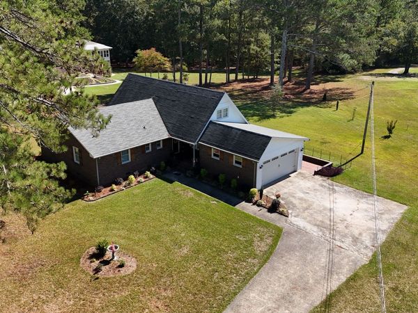1231 Golf Course Road, Elberton, GA 30635