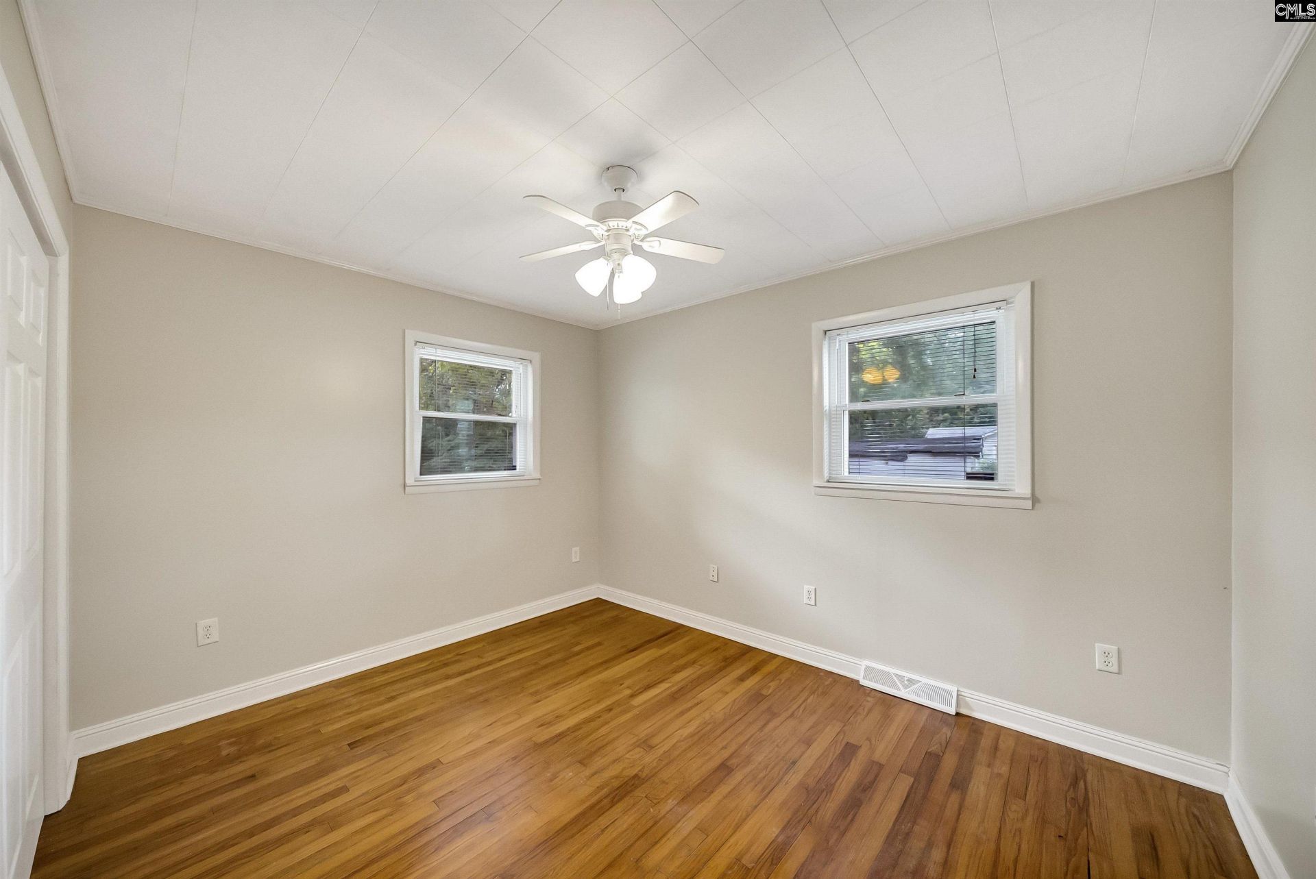 1256 Newnham Drive  Photo 21