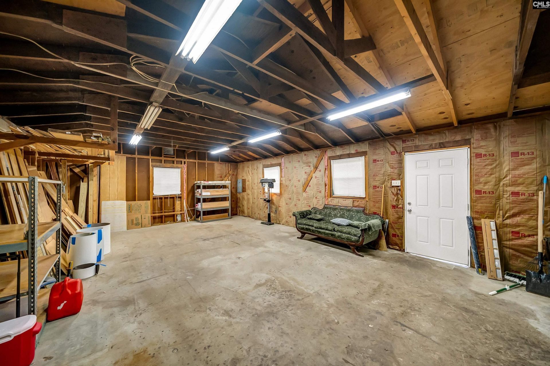 1256 Newnham Drive  Photo 29