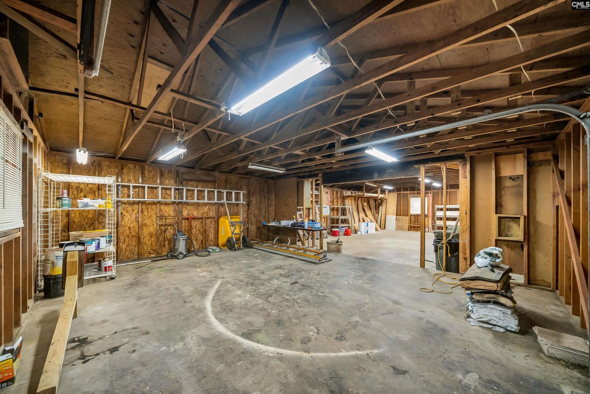 1256 Newnham Drive  Photo 31