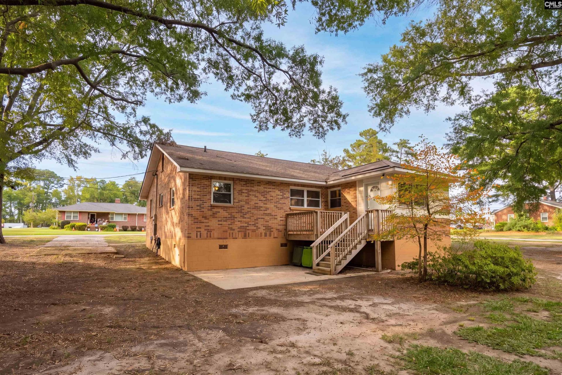 1256 Newnham Drive  Photo 5