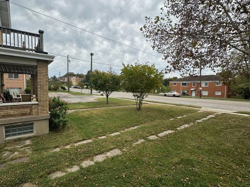 4132 W Eighth Street, Cincinnati, OH 45205 Photo 26