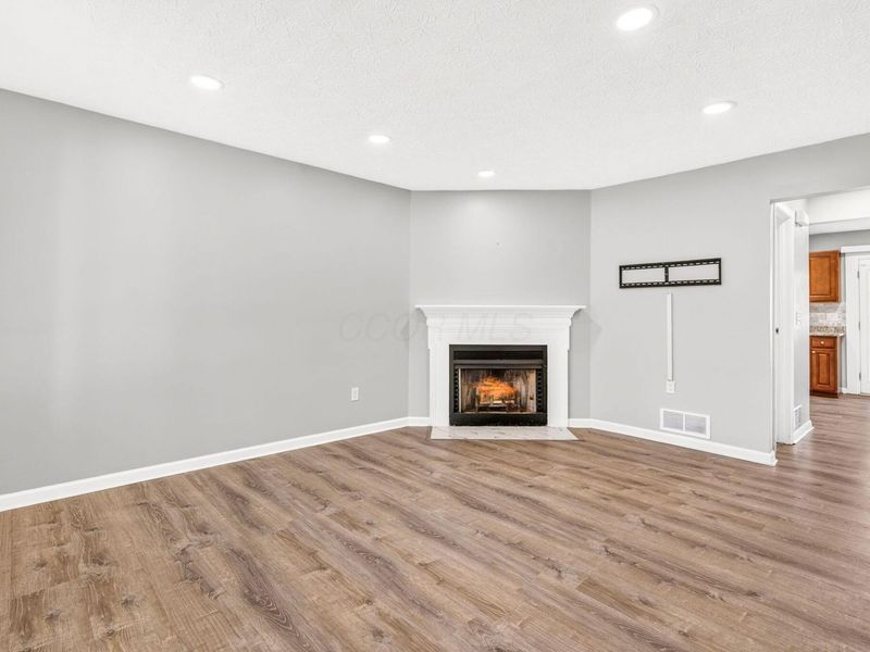 7867 Meadowhaven Boulevard, Columbus, OH 43235 Photo 11