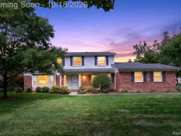 3891 Boulder Drive, Troy, Mi 48084