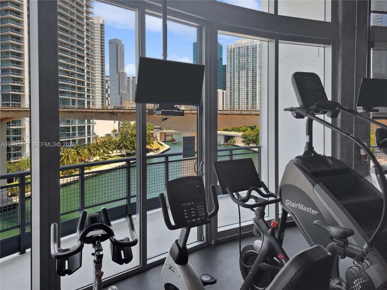 690 SW 1st Ct, Unit 2323, Miami, FL 33130 Photo