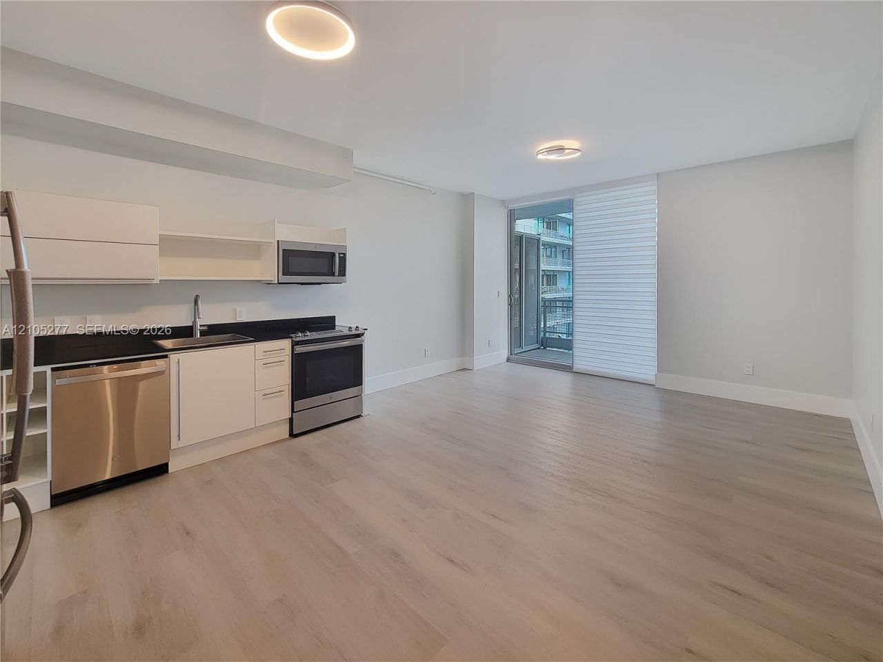 690 SW 1st Ct, Unit 2323, Miami, FL 33130 Photo