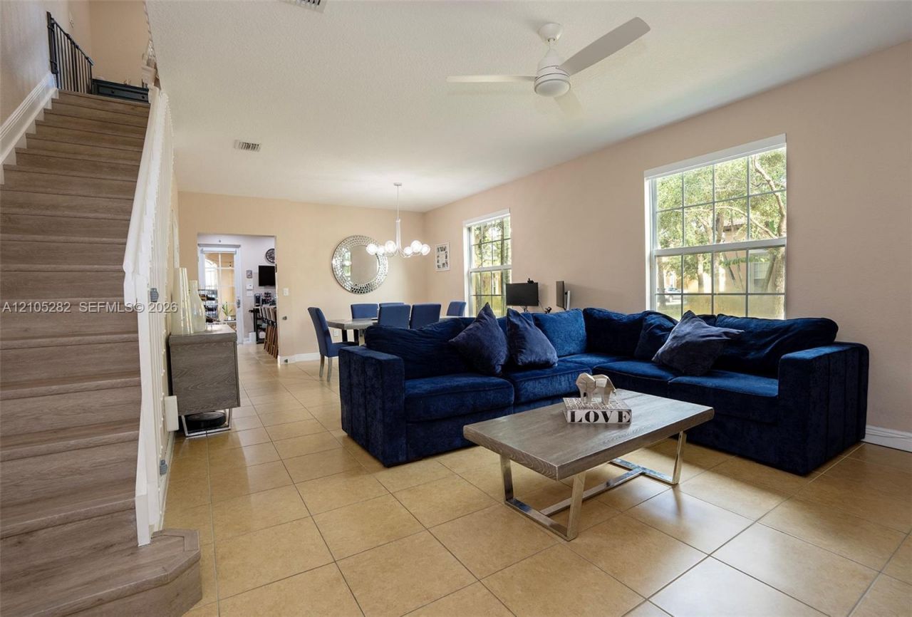 1104 SW 146th Ter , Pembroke Pines, FL 33027 Photo