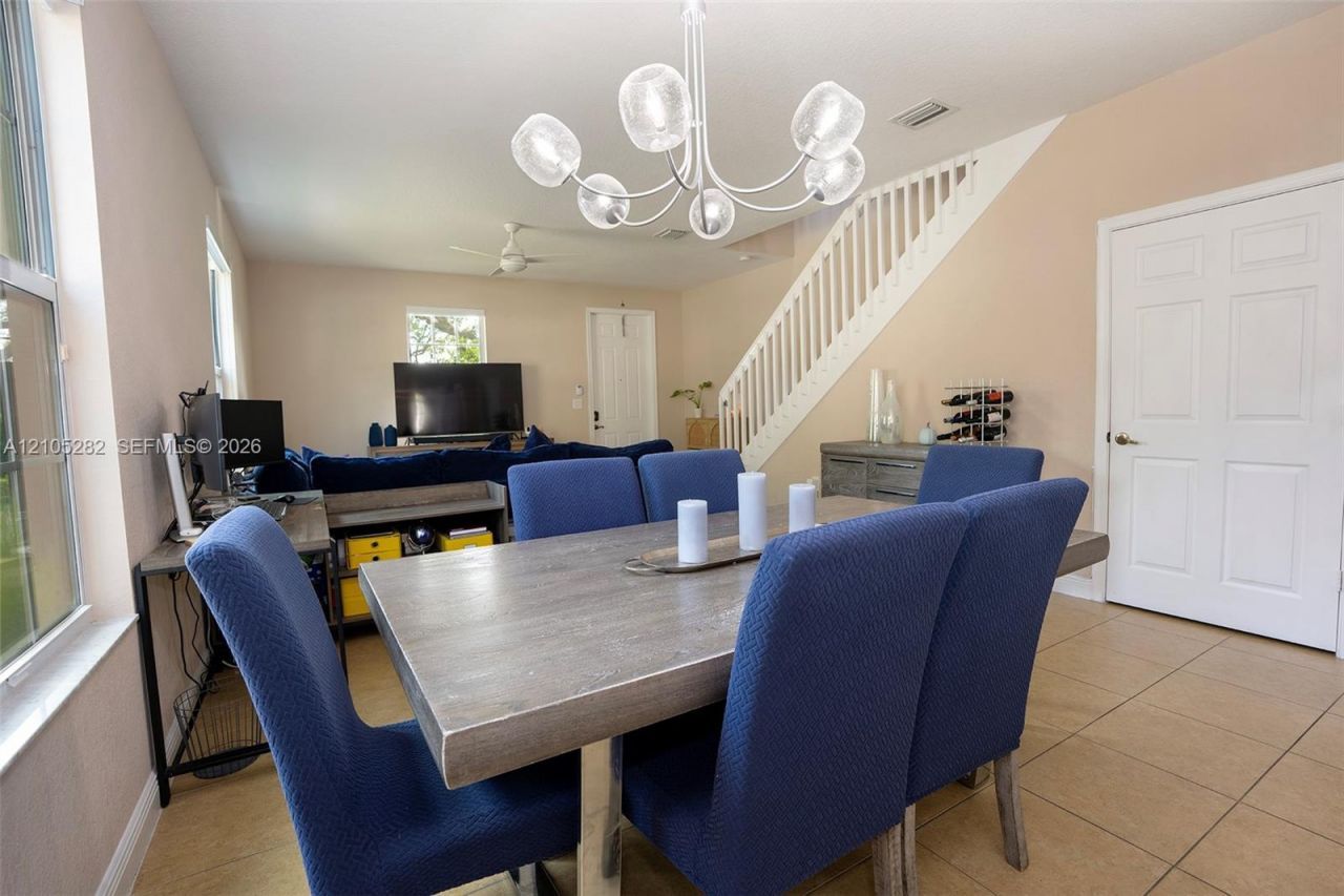 1104 SW 146th Ter , Pembroke Pines, FL 33027 Photo