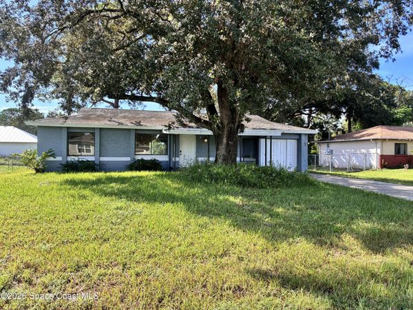 942 NW Sorrel Street NW, Palm Bay, FL 32907