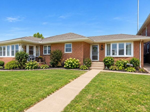 320 Broadway Avenue W, Little Falls, MN 56345