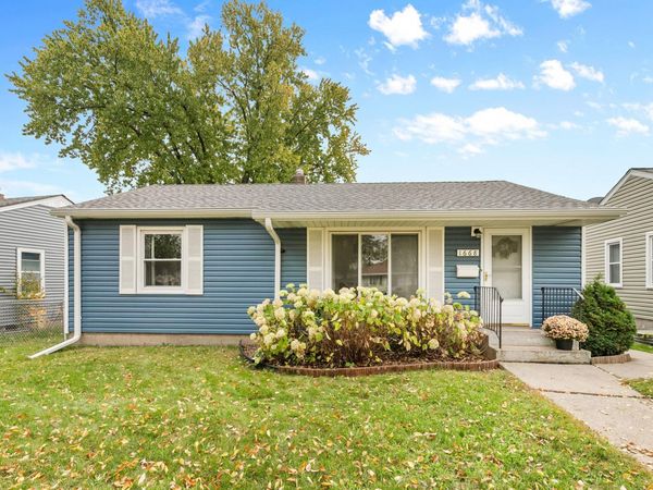1668 Idaho Avenue E, Saint Paul, MN 55106