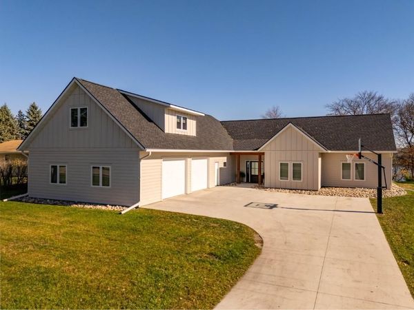 1949 Rosewood Lane SE, Alexandria, MN 56308