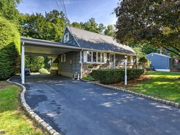 13 Graham Pl, Wanaque, NJ 07465