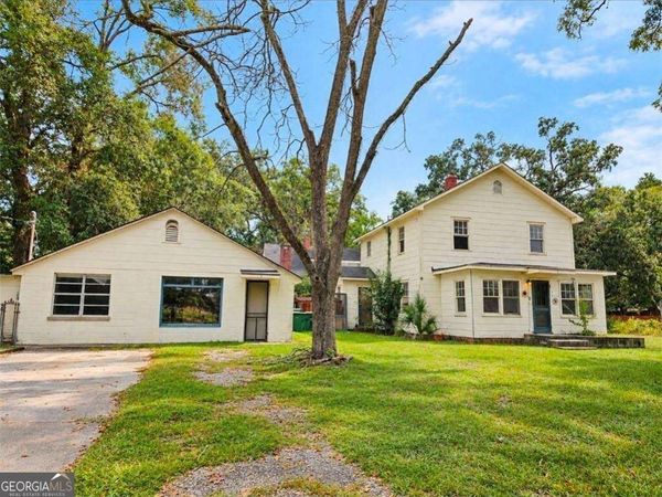 1 Rowe Avenue, Garden City, GA 31408
